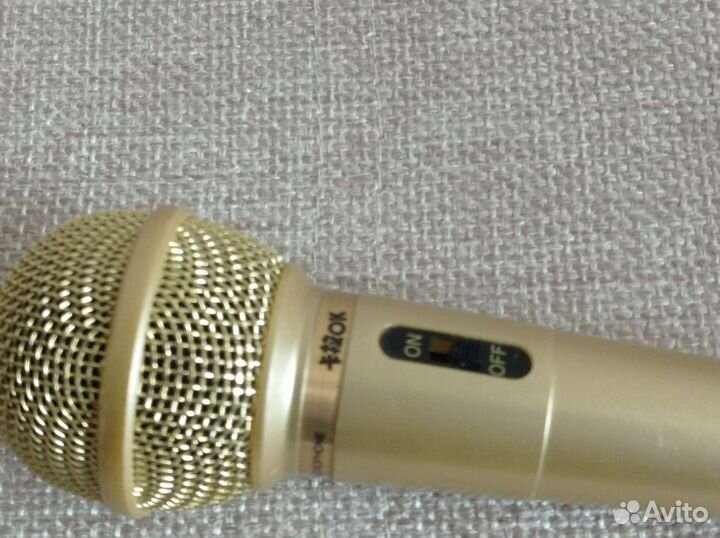 Караоке микрофон новый
