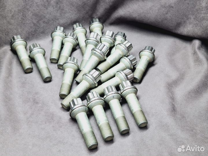 Удлиненные колесные болты для Mercedes под звезду