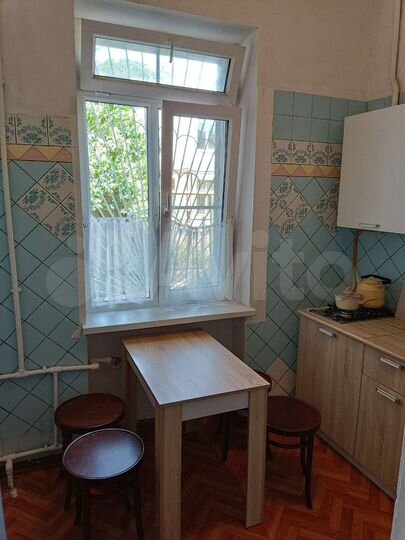 2-к. квартира, 60 м², 1/3 эт.