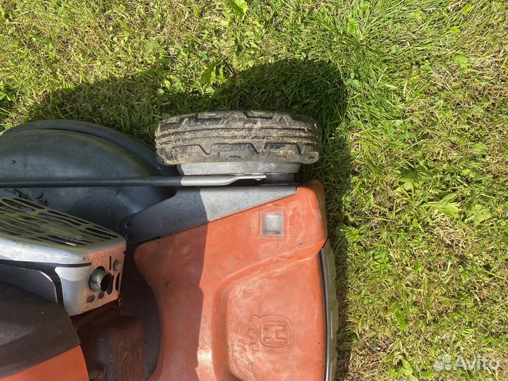 Газонокосилка бензиновая самоходная husqvarna