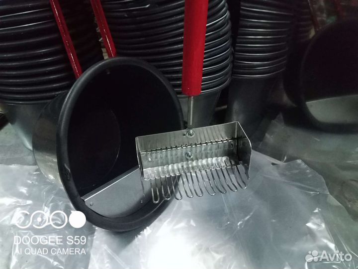 Грабли для сбора ягод