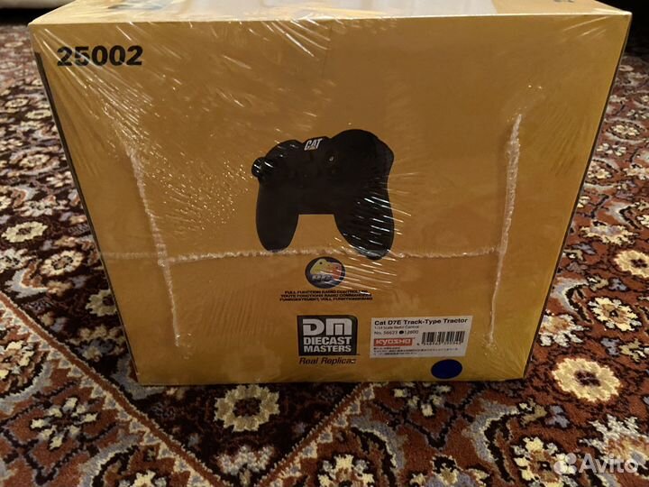 Kyosho Cat Track-Type Tractor