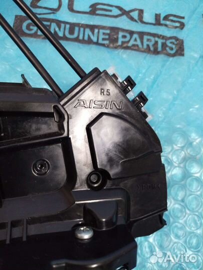 Замок двери Лексус лх 450д, лх 570 передней правой