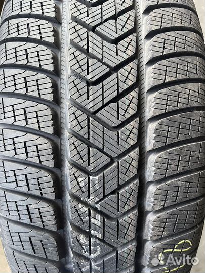 Pirelli Scorpion Winter 255/60 R20 113V