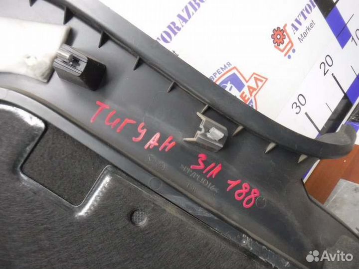 Обшивка багажника задняя левая Volkswagen Tiguan