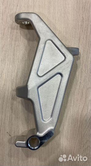 Стойка лыжи, кулак снегохода BRP 505073043