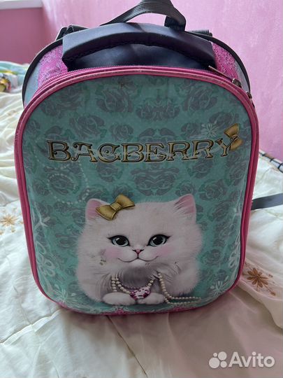 Продам рюкзак для девочки на школу