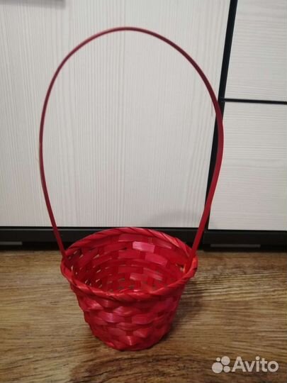 Корзинка декоративная
