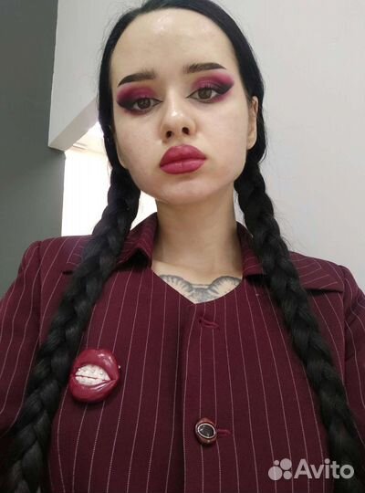 Брошь губки с брекетами