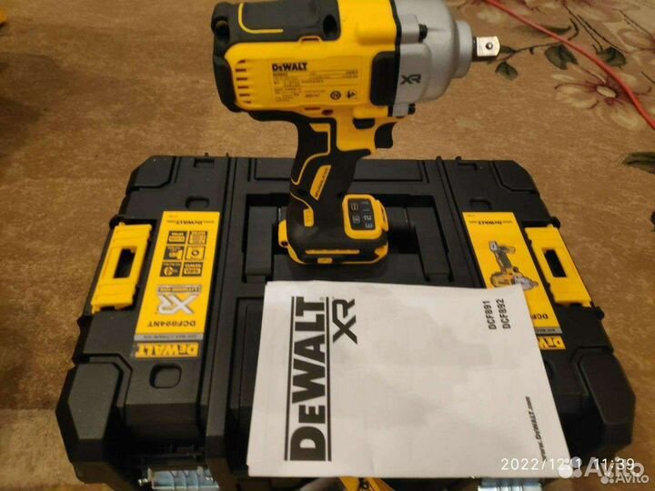 Зарядное устройство DeWalt