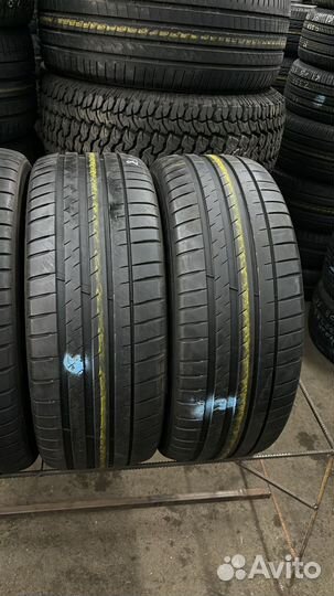 Michelin Pilot Sport 4 235/45 R18 106W