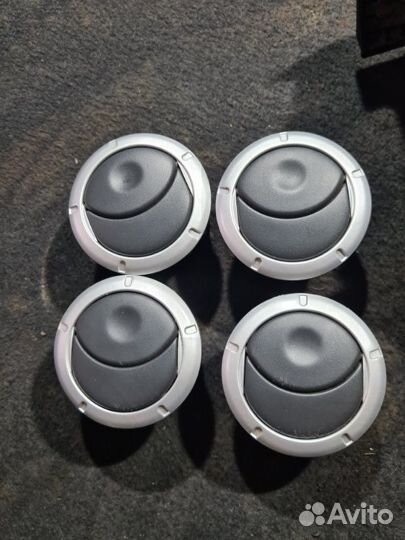 Дефлектор воздушный LADA Largus K4M 2016