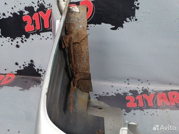 Бампер задний Suzuki Grand Vitara TD62V H25Y 2000