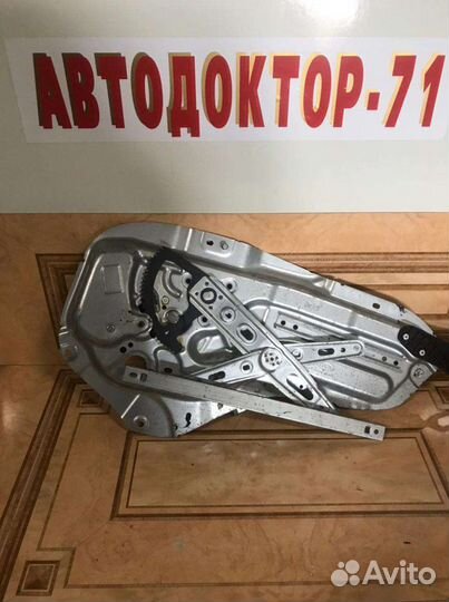 Задний левый стеклоподъемник Kia Cerato2