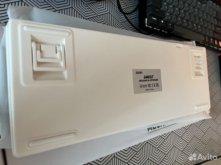 База клавиатуры GMK67 белая