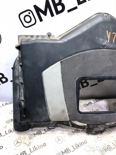 Корпус воздушного фильтра Mercedes E-Class W207
