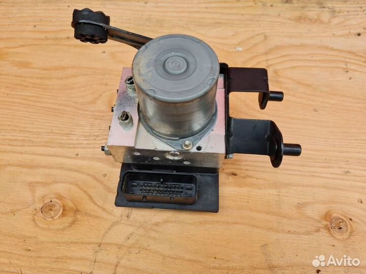 Блок abs Bmw 5 E60 N52B25A 2006