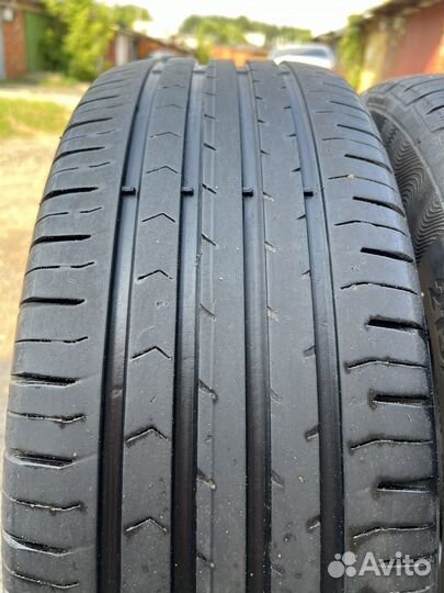 Continental ContiPremiumContact 5 215/60 R17 96H