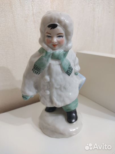Фарфоровые статуэтки