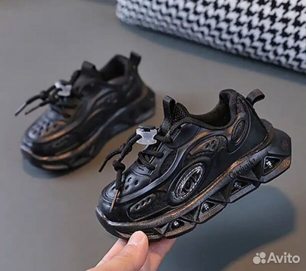 Кроссовки детские светодиодные