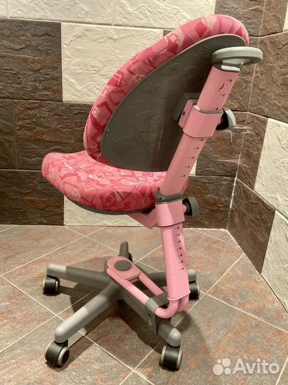 Стул для письменного стола на ножках