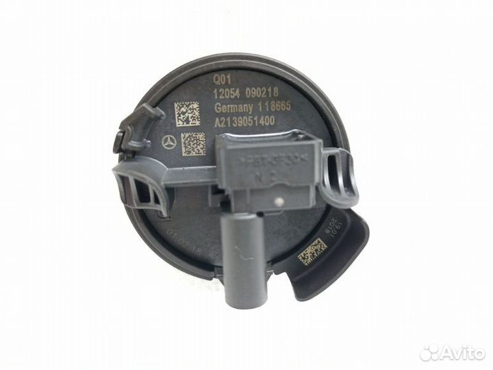 Датчик удара передний левый Mercedes-Benz