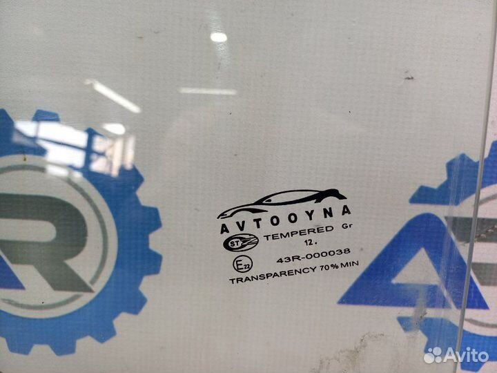 Стекло двери передней левой Chevrolet Cobalt 2 1.5