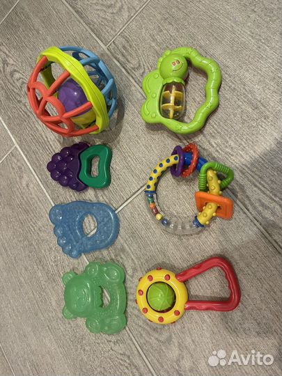 Развивающие игрушки