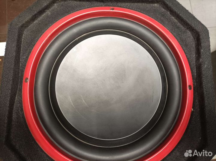 10.Активный сабвуфер ural cube