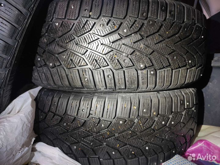 Gislaved NordFrost 100 225/60 R18 104T