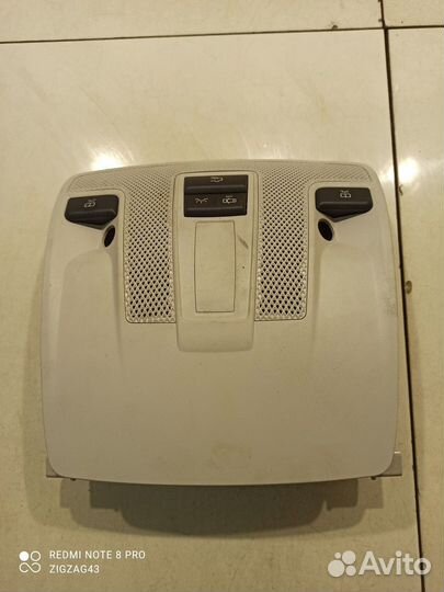 Плафон внутреннего освещения(центральный)