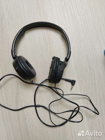 Наушники Sony