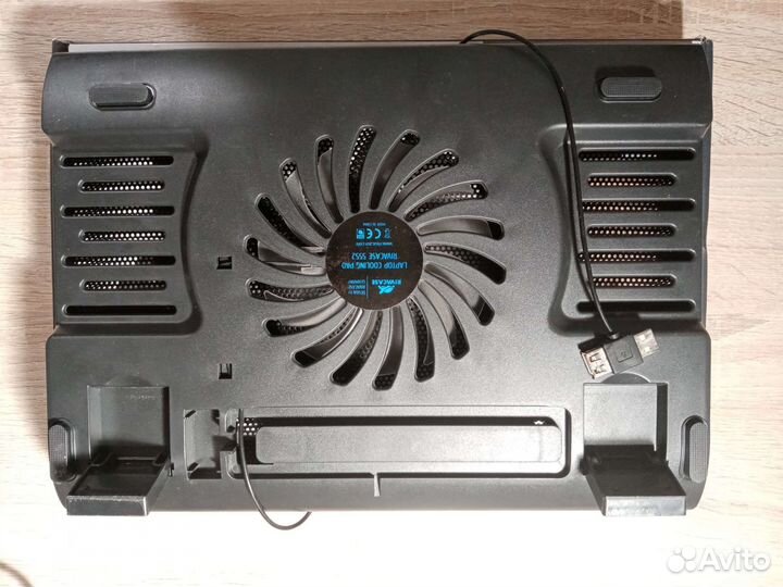 Подставка с охлаждением для ноутбука