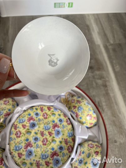 Чайный сервиз фарфоровый