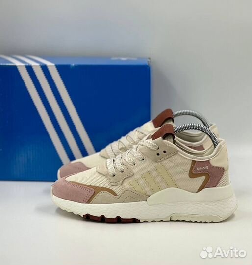 Кроссовки женские Adidas Jogger