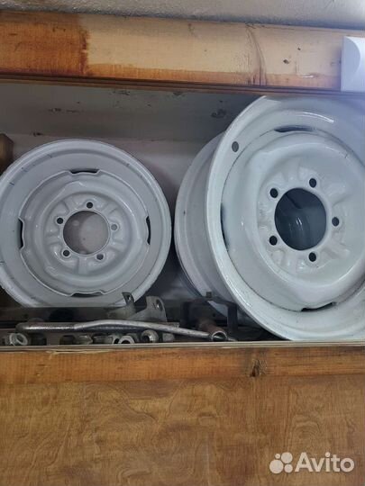 Запчасти на волгу газ 21