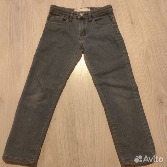 Джинсы на девочку 122