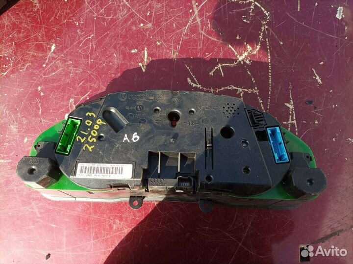 Панель приборов 4B0919860E