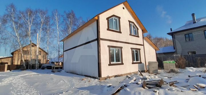 Дом 130 м² на участке 8 сот.