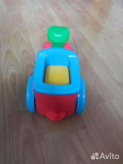 Паровозик музыкальный Fisher price