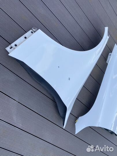 Крыло белое переднее правое левое Mercedes w205