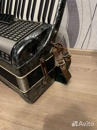 Аккордеон взрослый Восход 2