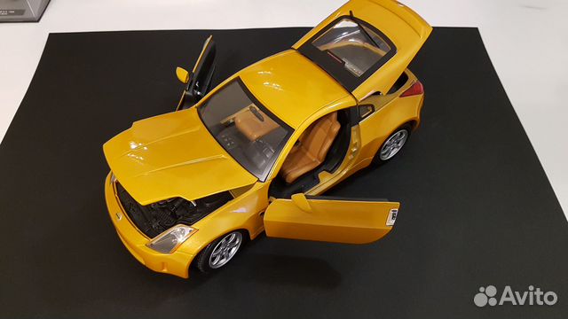 Модель Nissan Z350, метал 1/18