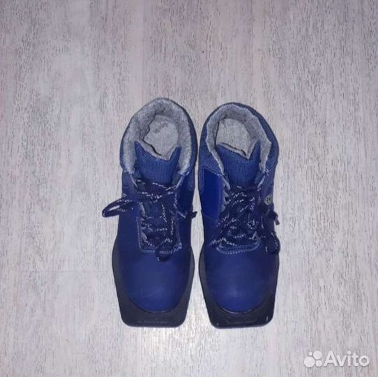 Лыжные ботинки 35 размер