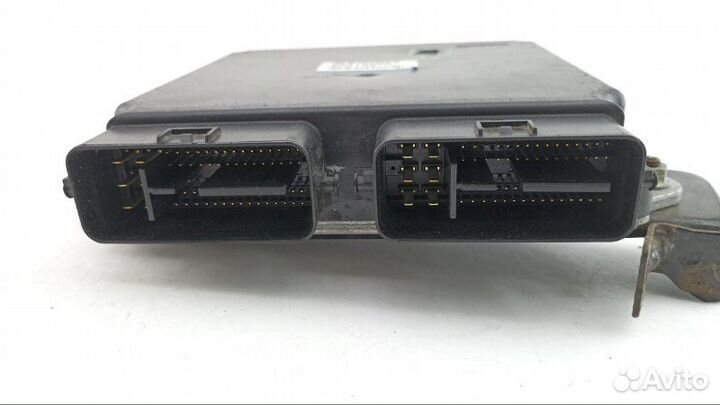 Блок управления двигателем Mitsubishi Colt Z21A