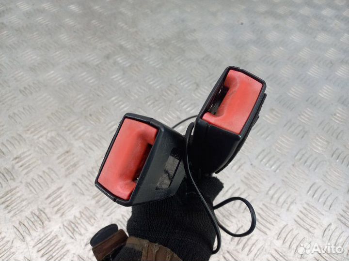 Защелка ремня безопасности задняя Chevrolet