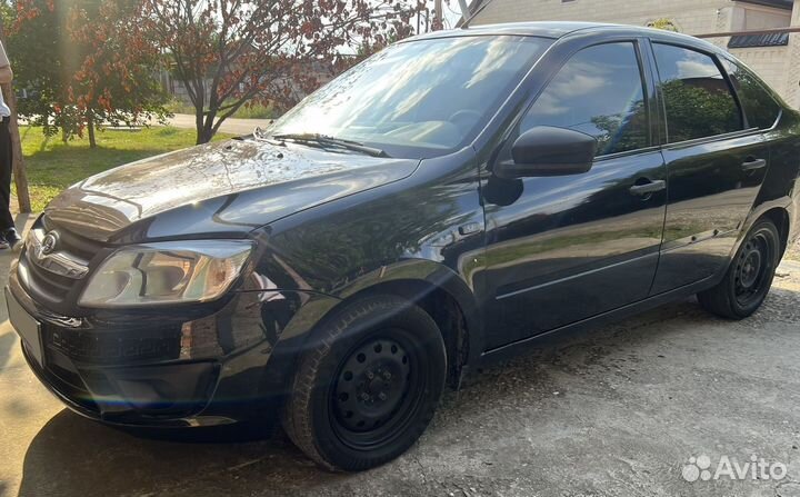 LADA Granta 1.6 МТ, 2015, битый, 120 000 км