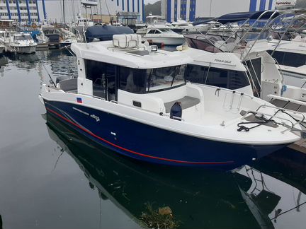 Моторная яхта Beneteau Barracuda 9