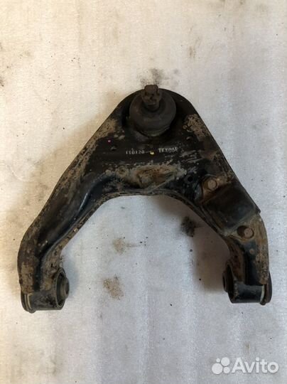 Mitsubishi L200 Pajero sport 3 Рычаг верхний