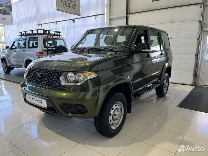 УАЗ Patriot 2.7 МТ, 2024